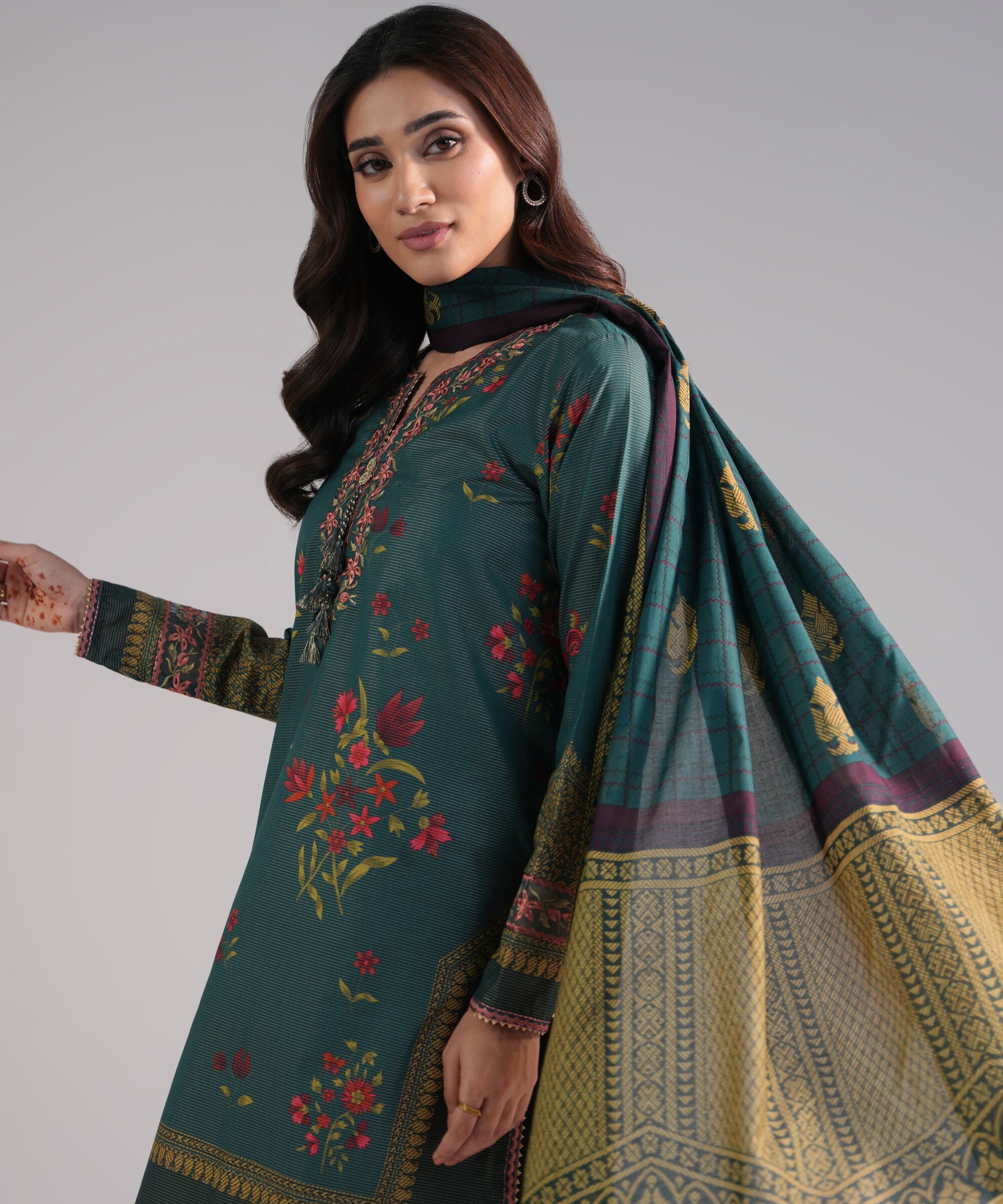 Sapphire 3-Piece Embroidered Lawn Suit