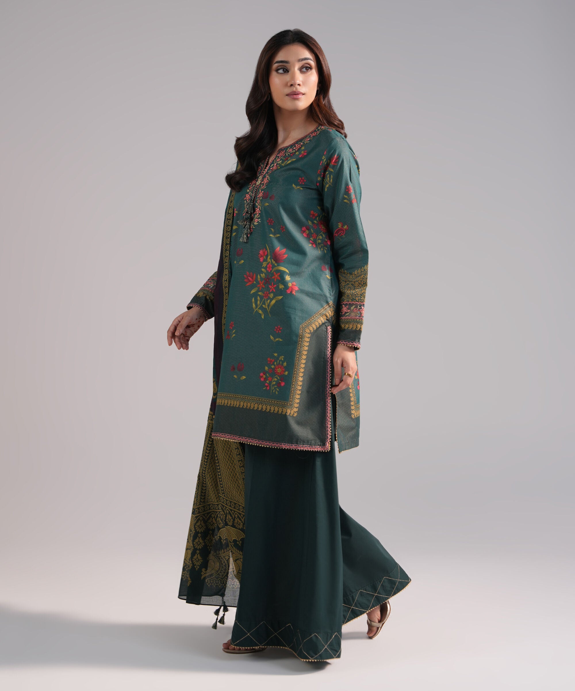 Sapphire 3-Piece Embroidered Lawn Suit