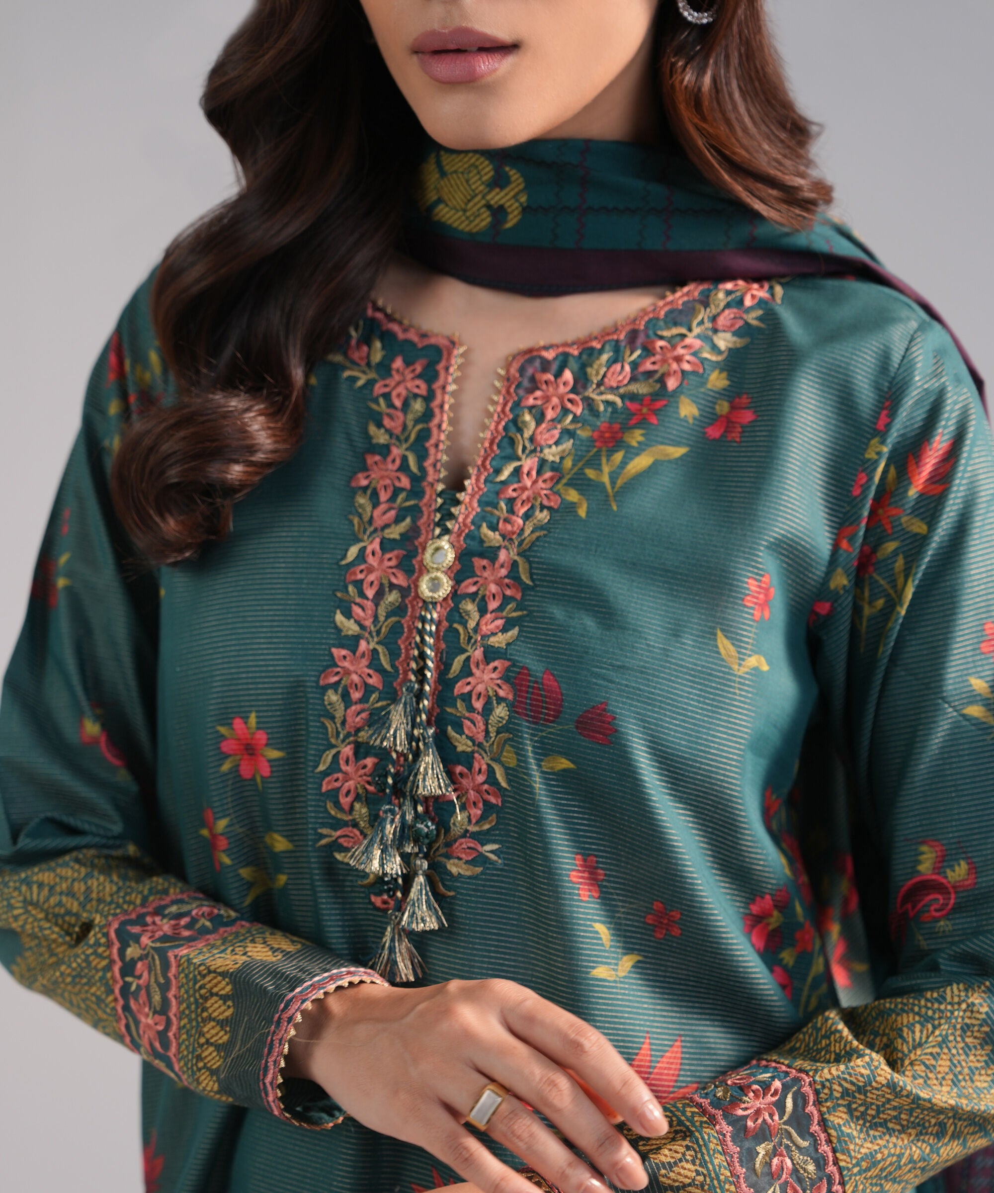 Sapphire 3-Piece Embroidered Lawn Suit