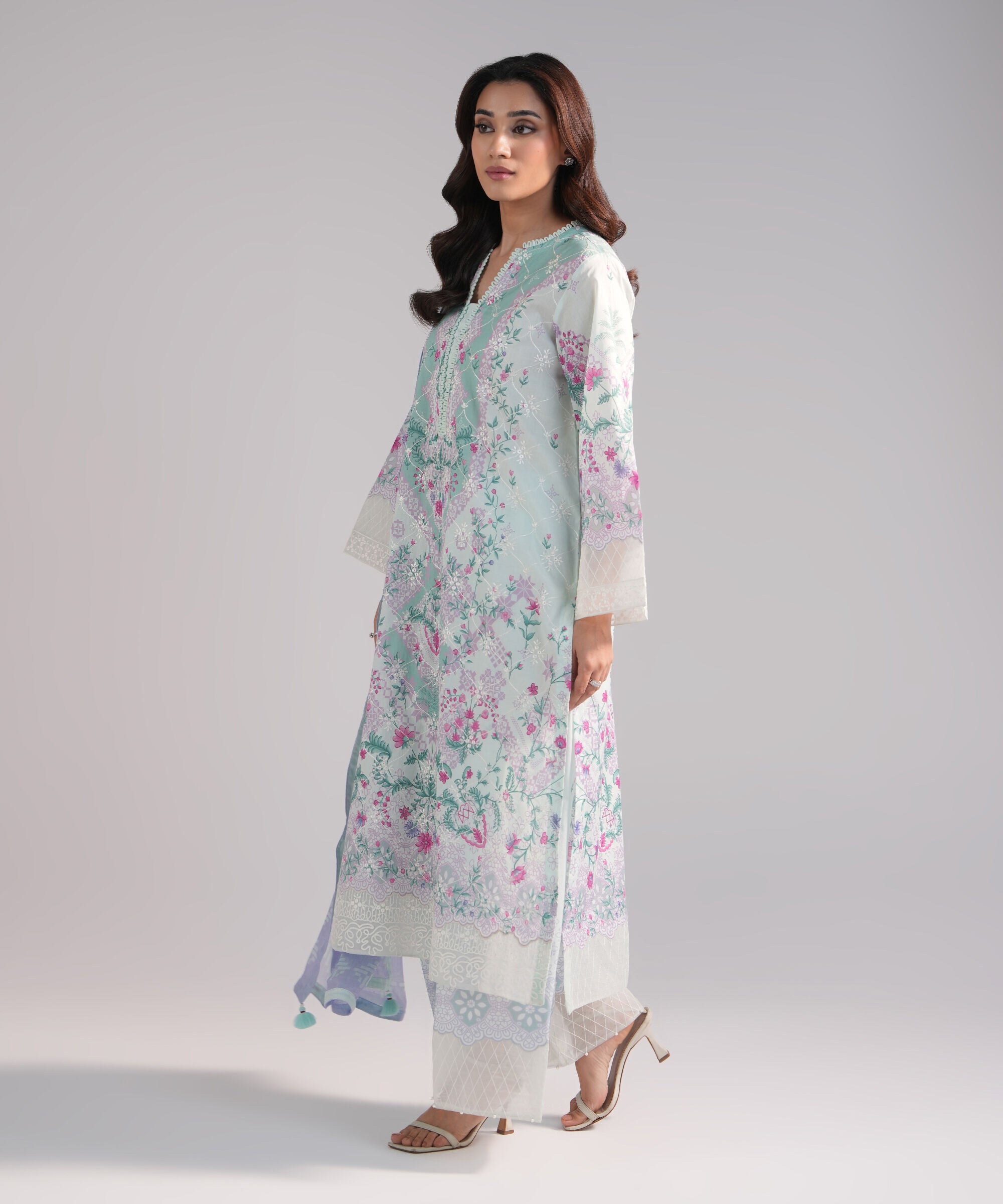 Sapphire 3 Piece Embroidered Lawn Suit