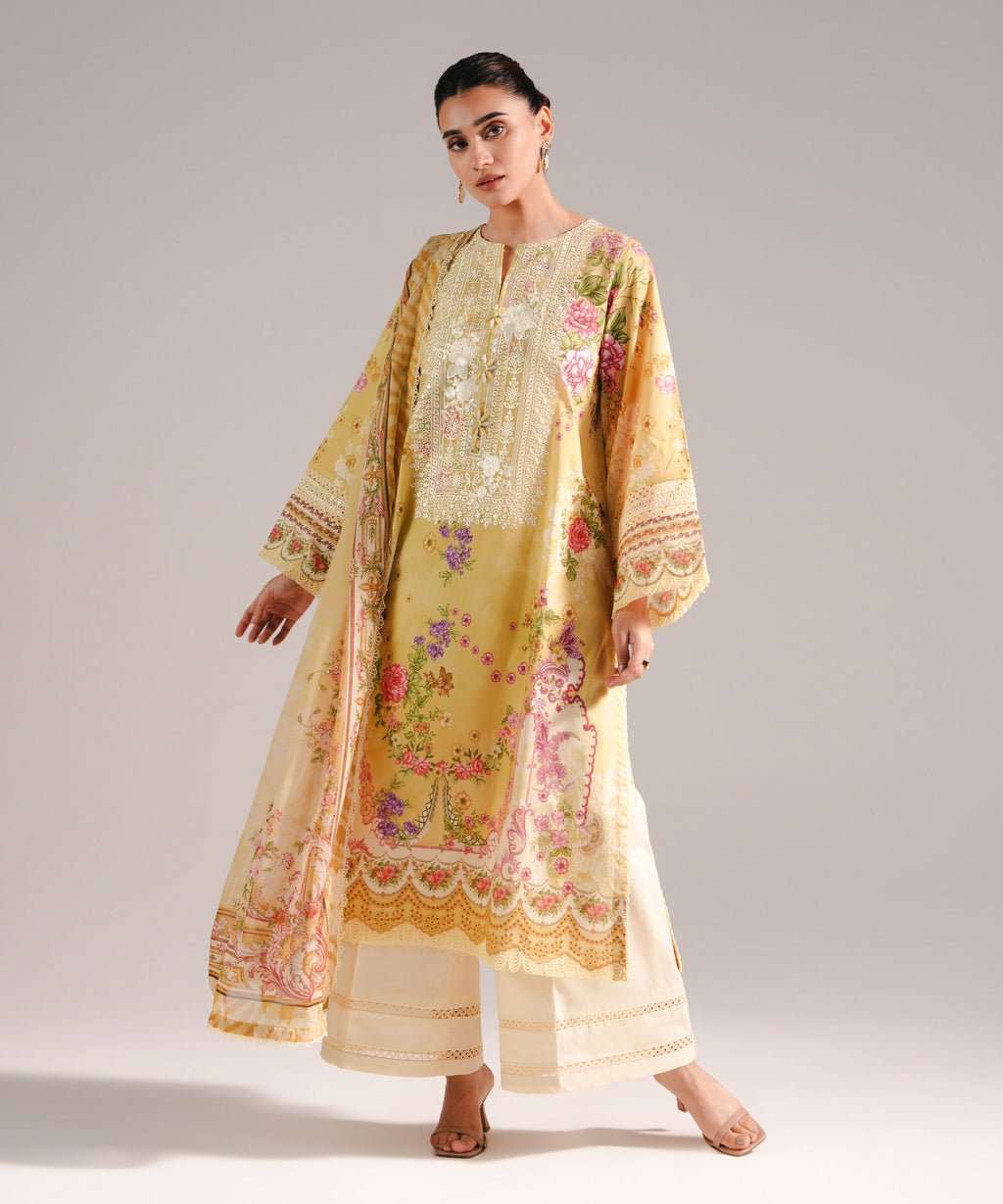 Sapphire 3 Piece Embroidered Lawn Suit