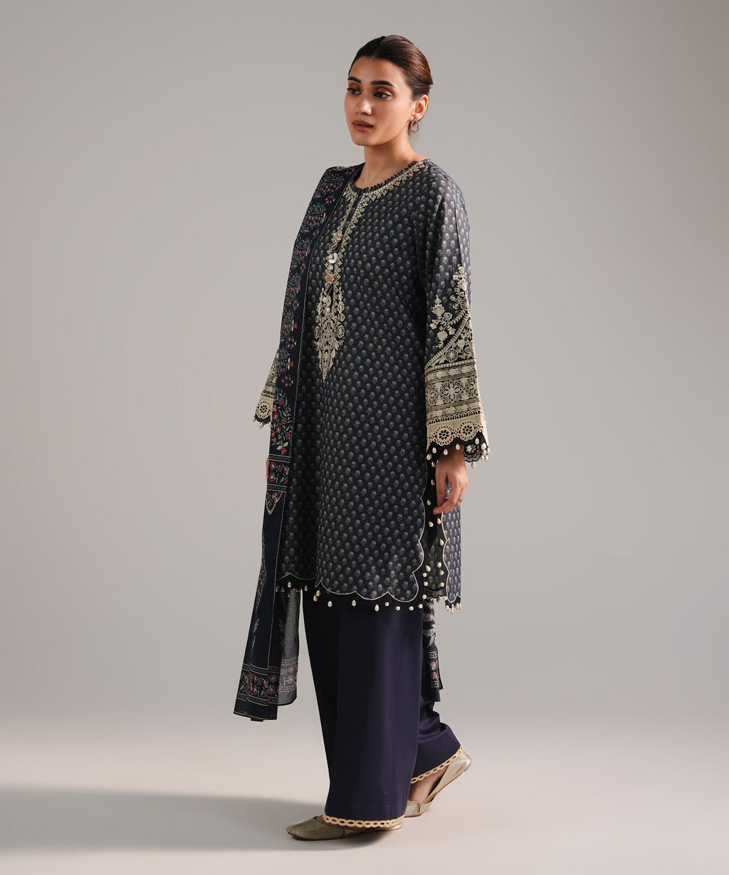3 Piece - Embroidered Zari Lawn Suit