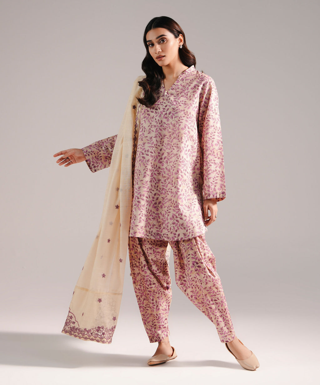 3 Piece - Embroidered Zari Lawn Suit