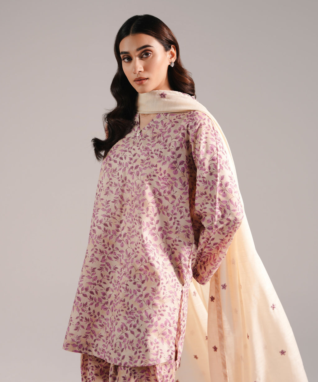 3 Piece - Embroidered Zari Lawn Suit