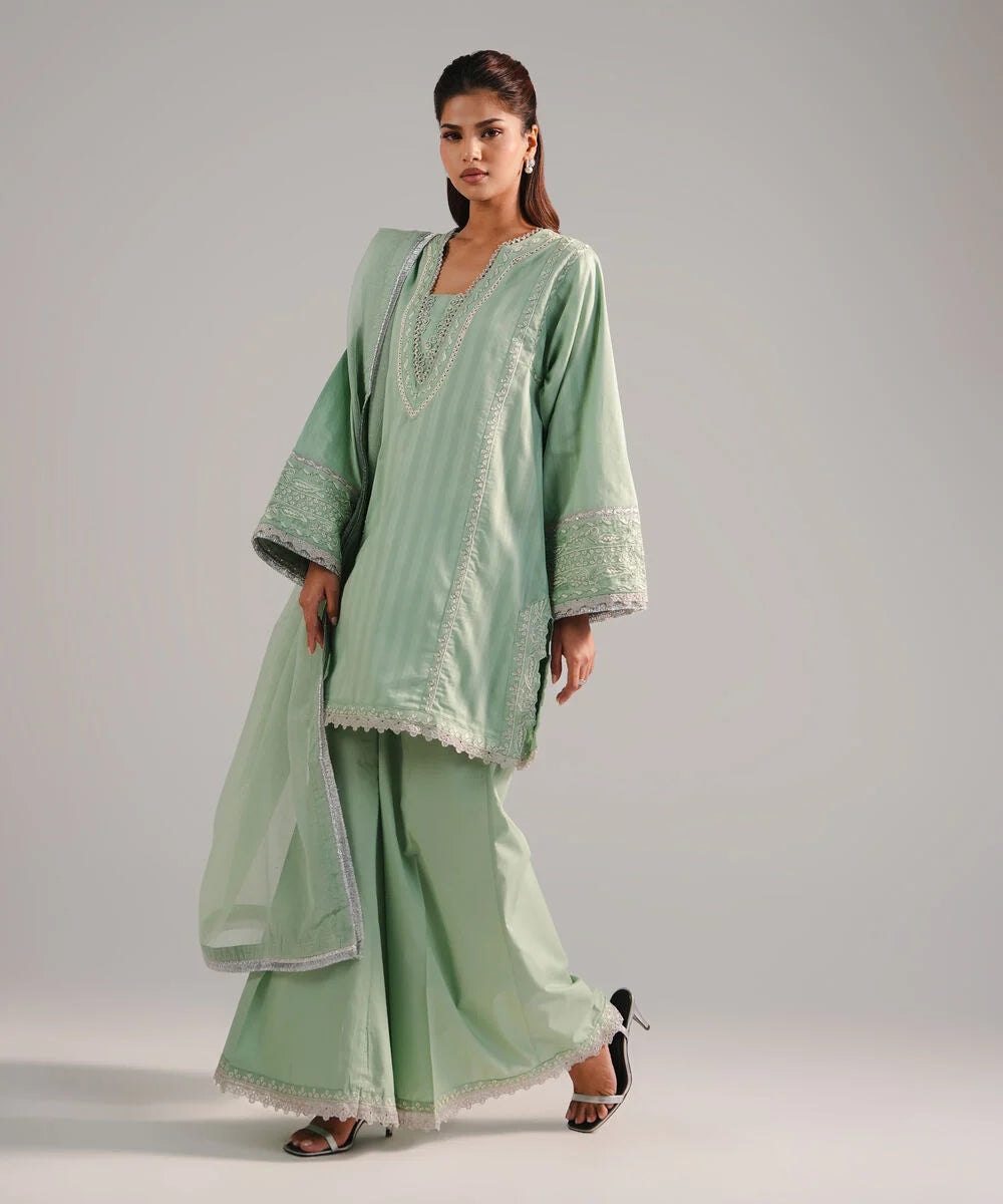 Sapphire 3 Piece-Embroidered Lawn Suit