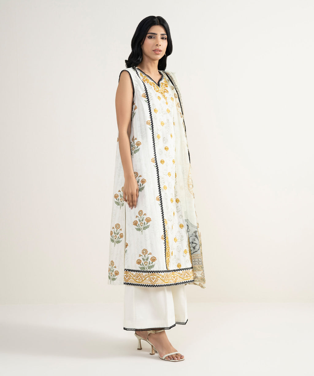 Sapphire 3 Piece - Embroidered Lawn Suit With sleeves