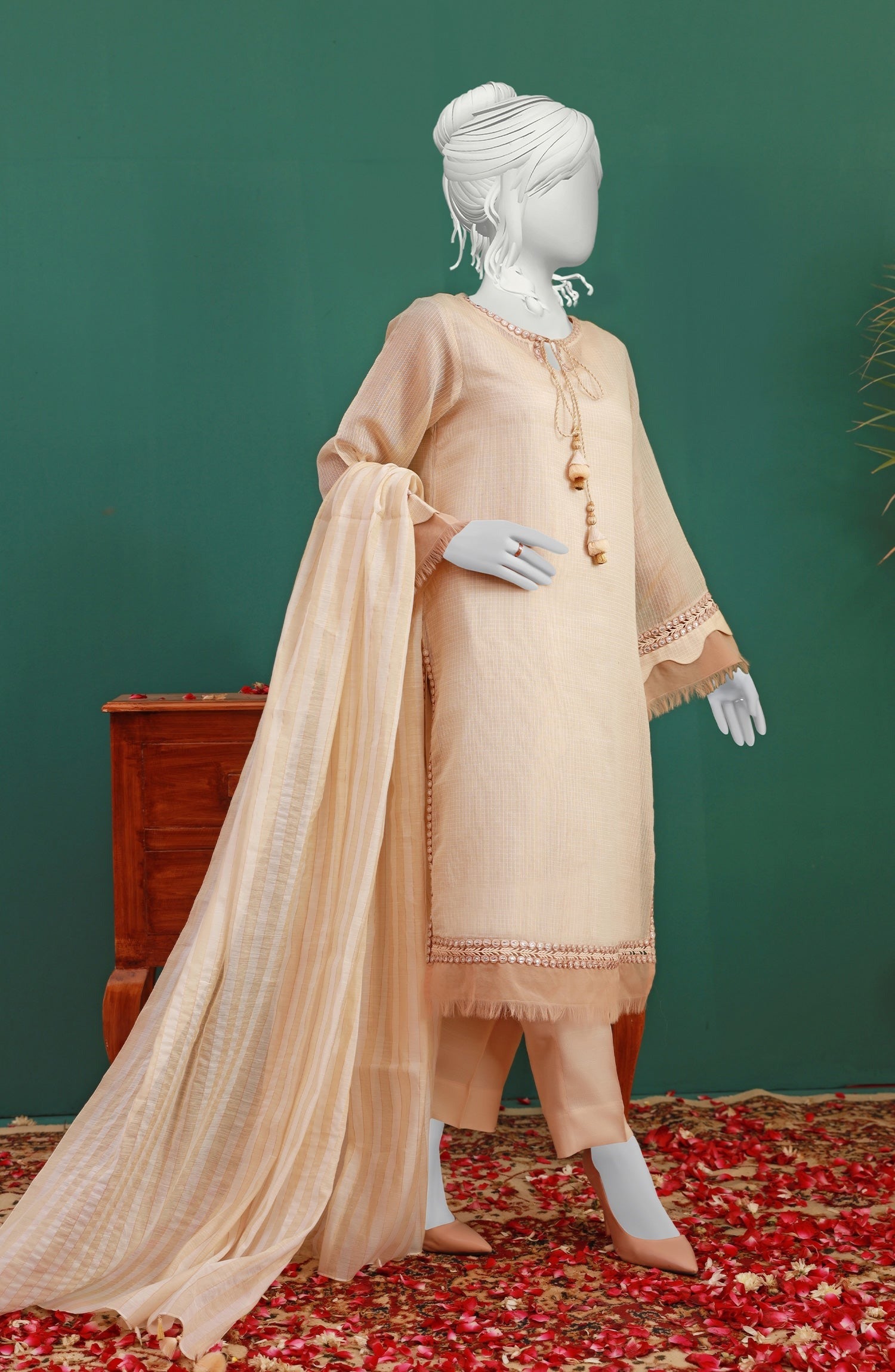 MTJ FESTIVE HANGING PEARLS STITCHED 3PC SUIT