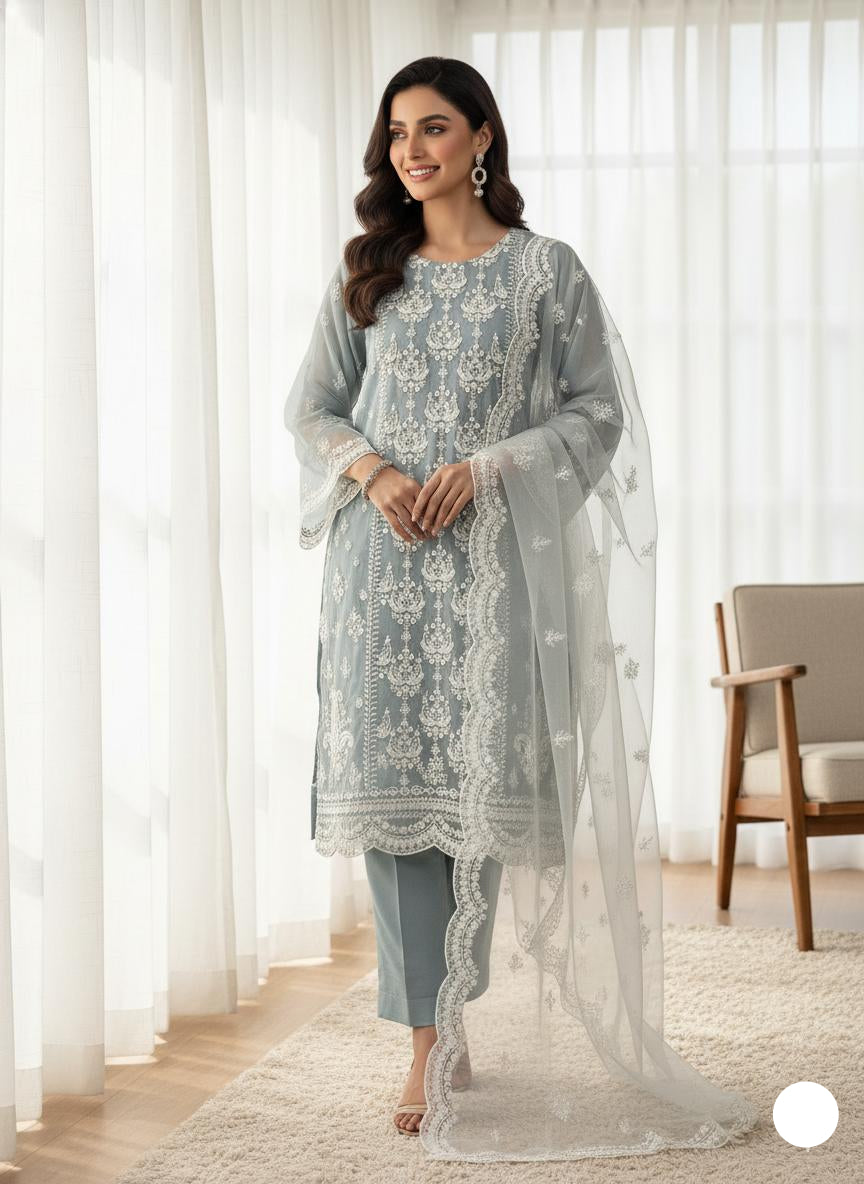 Image 3-piece Embroidered Suit