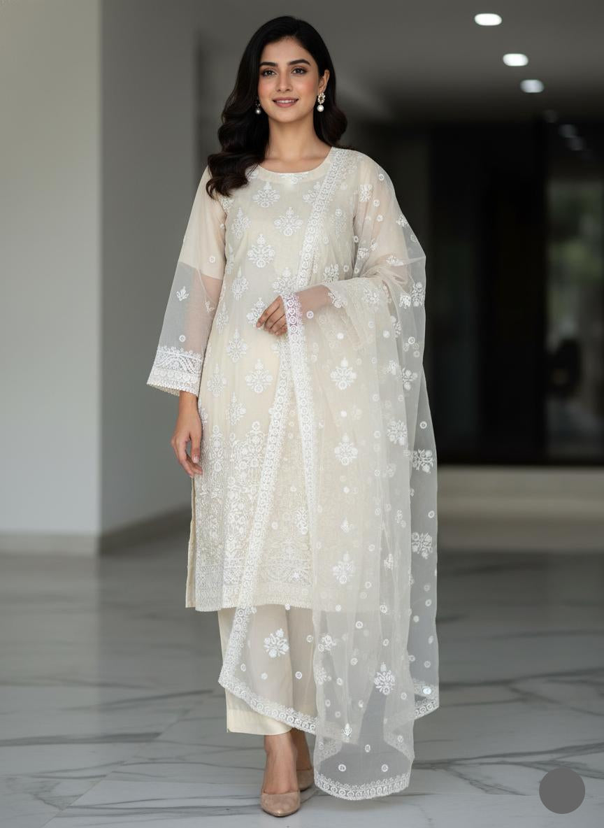 Image 3-piece Embroidered Suit
